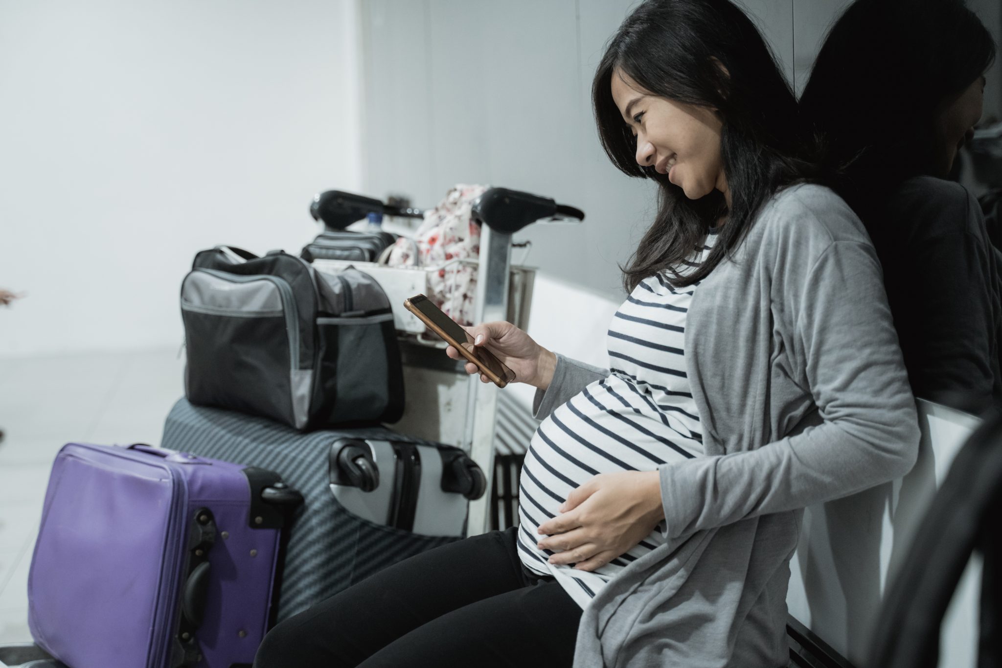 Fast Track Service for Pregnant Arriving at Ho Chi Minh Airport